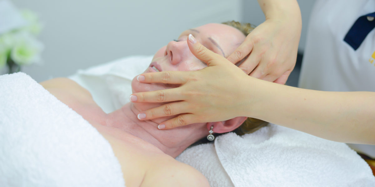 Facial Treatment At Le Spa Massage Academy