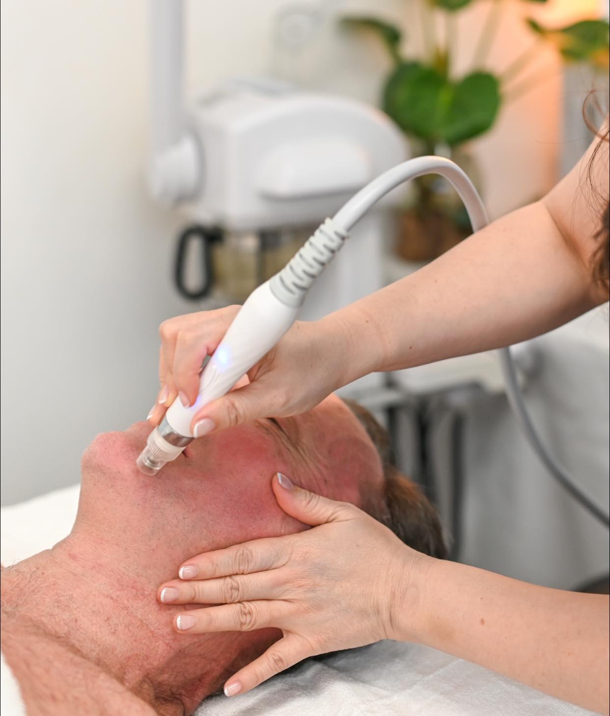 HYDRA FACIAL 6-in-1 THERAPY COURSE